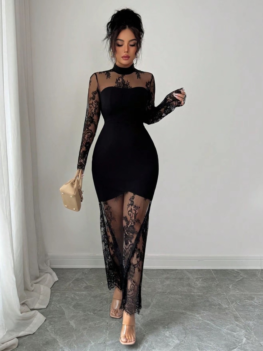 Elegant Black Lace Long-Sleeve Evening Dress